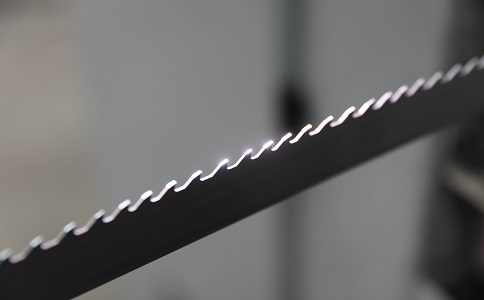 延边朝鲜族双金属带锯条产生切削噪音的原因具体有哪些？